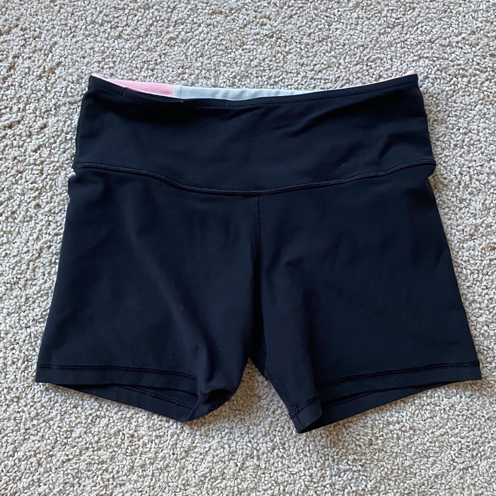 Black lulu lemon biker shorts